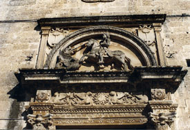 Chiesa parrocchiale - Edicola sull'entrata  della porta maggiore.